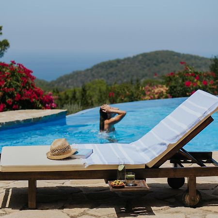 Villa & Guesthouse Paissa D'En Bernat Cala Tarida  Bagian luar foto