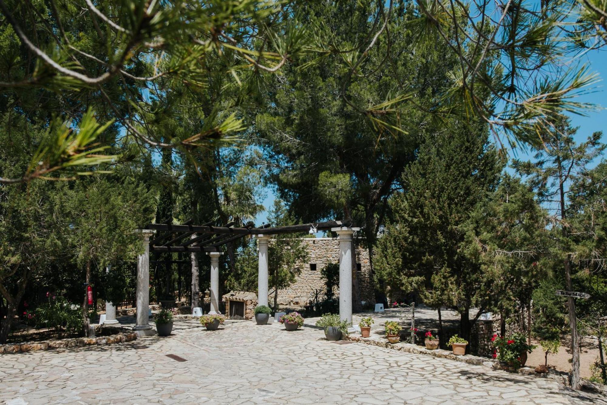 Villa & Guesthouse Paissa D'En Bernat Cala Tarida  Bagian luar foto