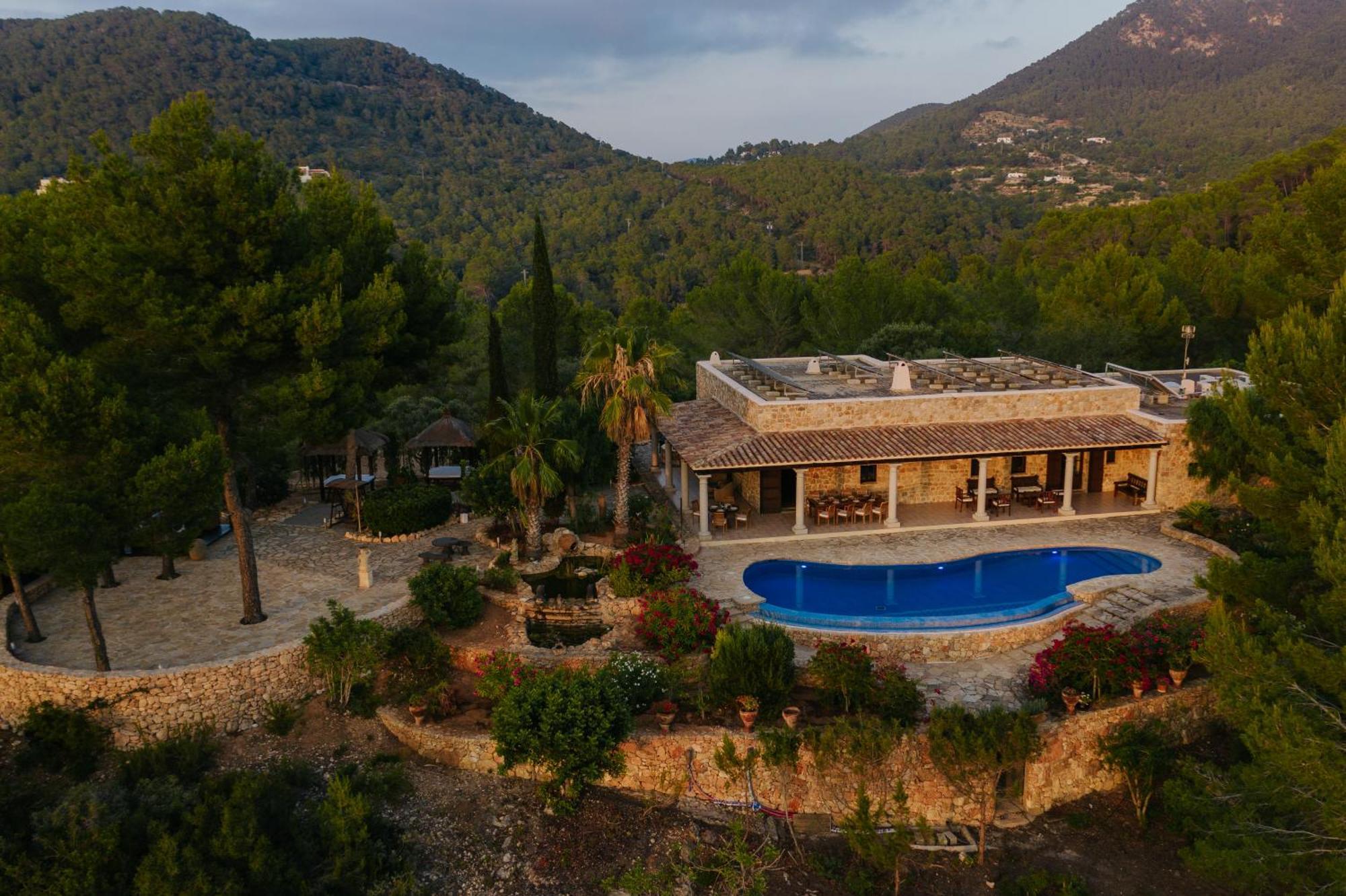 Villa & Guesthouse Paissa D'En Bernat Cala Tarida  Bagian luar foto