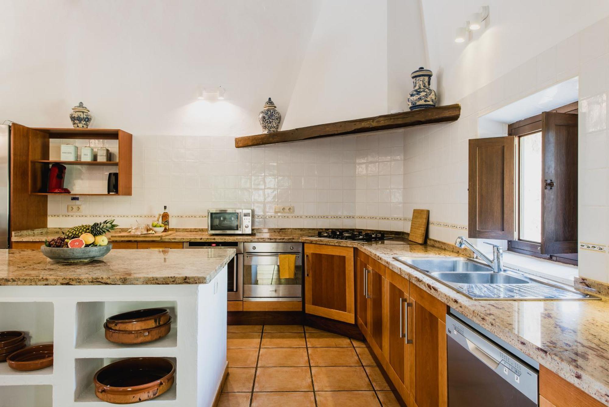 Villa & Guesthouse Paissa D'En Bernat Cala Tarida  Bagian luar foto