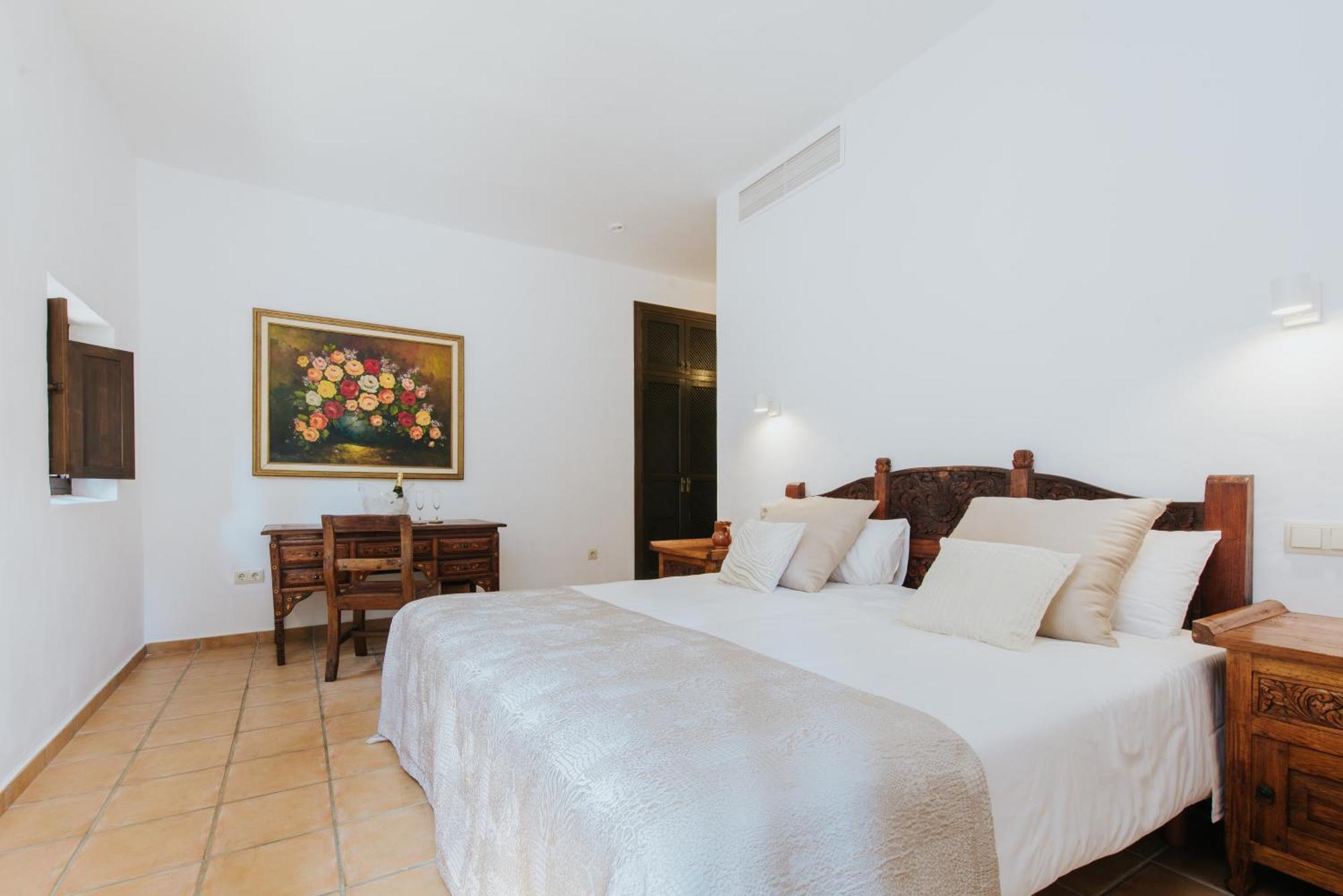 Villa & Guesthouse Paissa D'En Bernat Cala Tarida  Bagian luar foto
