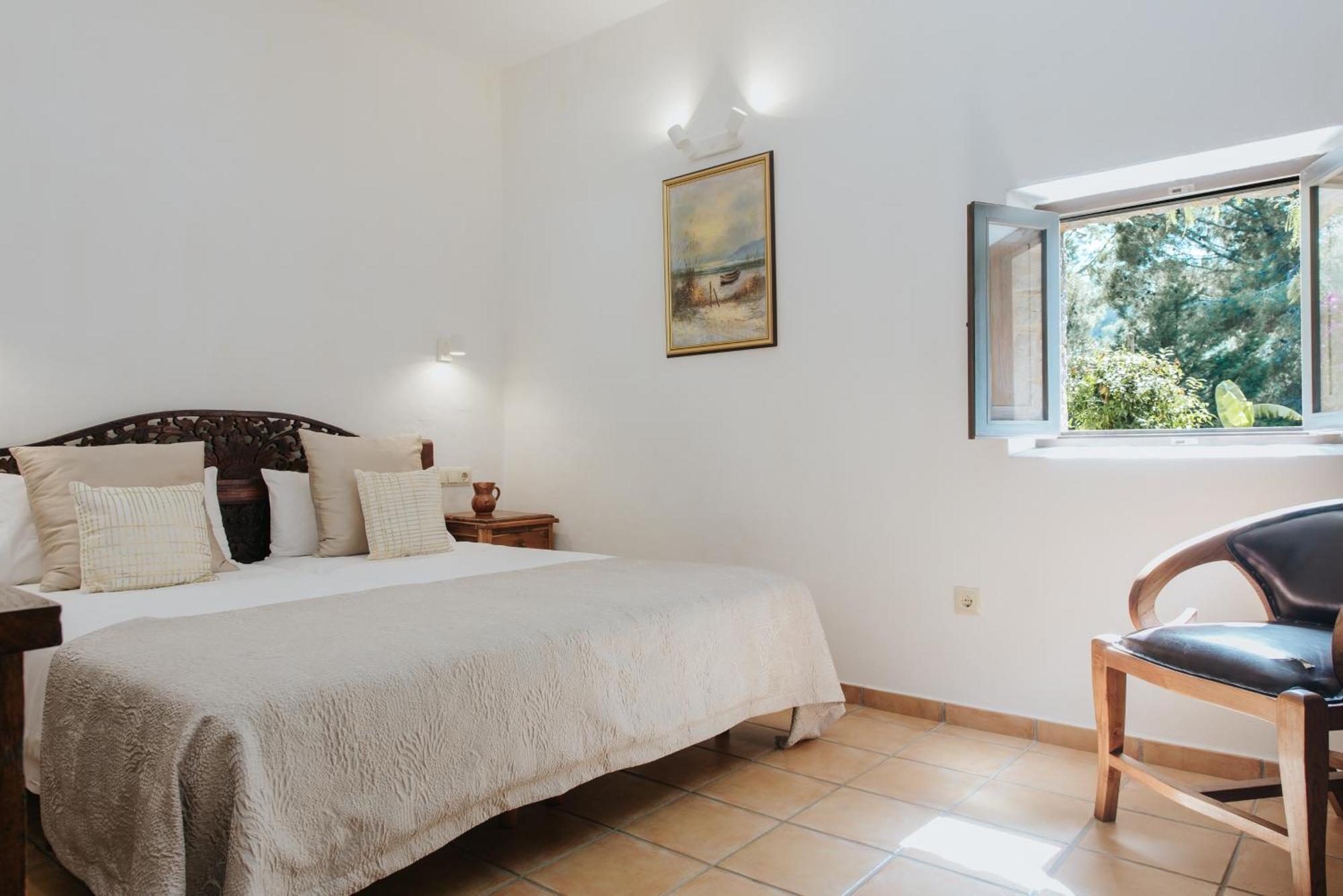 Villa & Guesthouse Paissa D'En Bernat Cala Tarida  Bagian luar foto