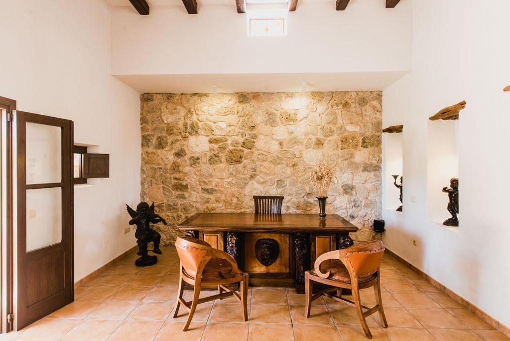 Villa & Guesthouse Paissa D'En Bernat Cala Tarida  Bagian luar foto